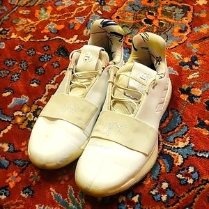 Adidas Harden Volume 3s